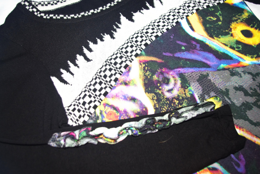 Black Knit Long Sleeve Graphic Top