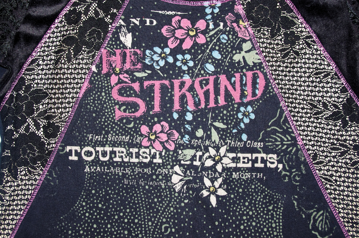 Y2K Edista Floral Lace Velvet Top