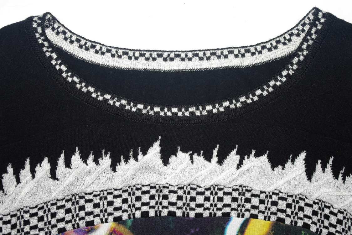 Black Knit Long Sleeve Graphic Top